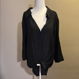 ALICE & OLIVIA SILK Black Button-Up Blouse